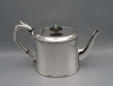 Teekanne - versilbert - Sheffield um 1900 - William Hutton & Sons - 0,95 l #1134