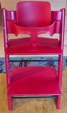 Original Stokke Tripp Trapp Hochstuhl in rot/newbornfähig/mit viel Zubehör!!!