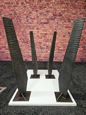 Handgefertigte Metall