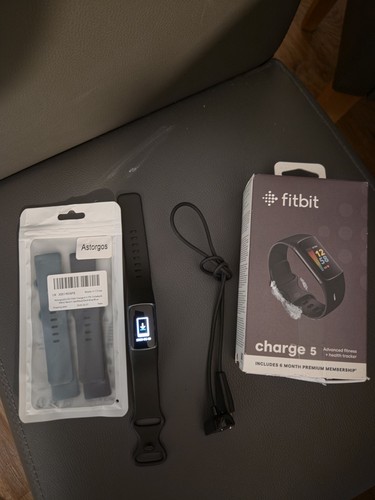 Fitbit charge fitnesstracker - fitbit,