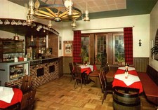AK Restaurant Bräustübl Bad Nenndorf Tresen Wagenradlampe Cekade 1971 (Nr. 1051)
