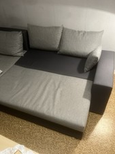 Graues Sofa mit Schlaffunktion (Couch mit Bettfunktion)