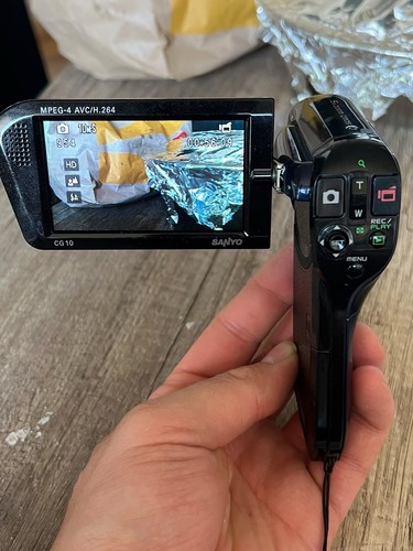 Sanyo hybrid camcorder xacti - sanyo,