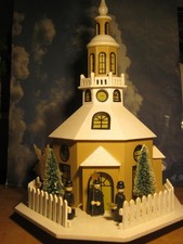 Traditionelle Weihnachtskirche