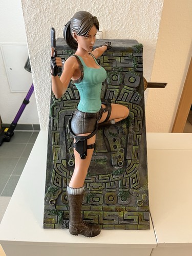 Tomb raider lara croft 4 - raider,