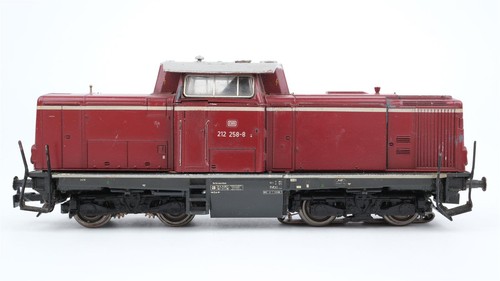 Märklin diesellok 212 - h0,