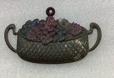 Alt Antik Christbaumschmuck Weihnachtsschmuck Blech Korb mit Blumen