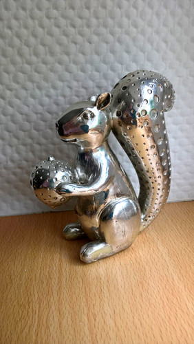 Keramik figur eichhörnchen - keramik-figur,