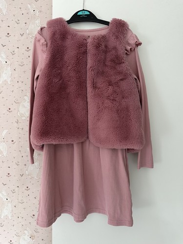 ​H&​M rosa