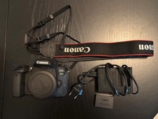 Canon EOS 77D 24.2 MP