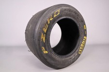 PIRELLI PZero Reifen Formel 3
