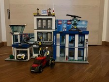 LEGO Ausbruch aus der Polizeistation (60047) Vollständig und guter Zustand