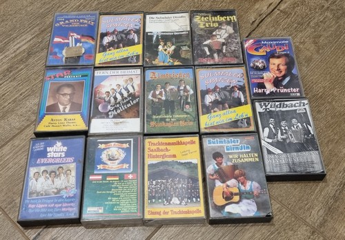 Eine sammlung von kassetten - von, 14