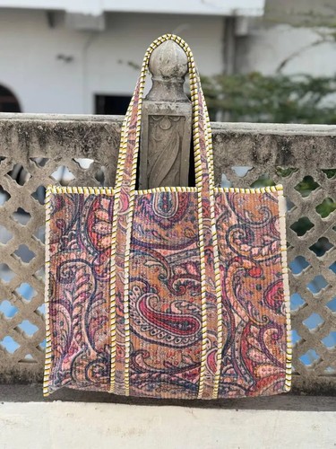 Indian brown paisleymuster - indian,