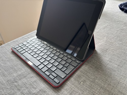 Logitech slim folio - logitech,