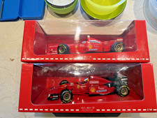 2x Ferrari Modellauto 1:18 –