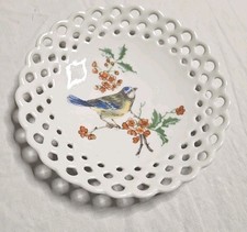 WALLENDORF 1764 Durchbruchschale mit Blaumeise und Blütenzweig aus Nachlass