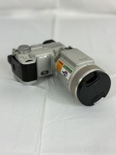 Sony Cybershot DSC-F717 Kamera mit Zeiss Vario-Sonnar 9,7-48,5mm Optik