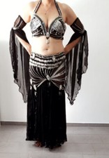 bauchtanzkostüm profi, Von Amel El Ganini, BH, Rock, Armteile und Stirnband