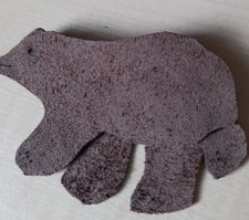 Schmuck  Brosche Anstecker Anstecknadel Eisbär graubraun LEDER HANDARBEIT