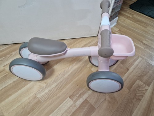 Kikkaboo rutschfahrzeug zipi - kikkaboo,