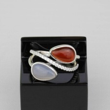 Ring mit 24 Zirkonia und 2