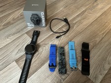 Garmin Fenix 6 X Sapphire mit mehreren Armbändern