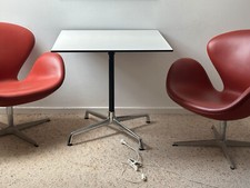 Original Swan von Arne Jacobsen für Fritz Hansen
