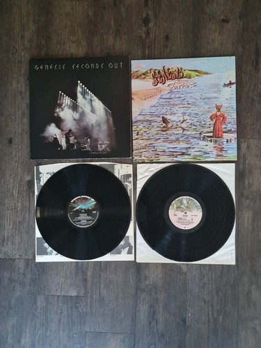 Genesis foxtrot seconds out - genesis,