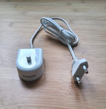 Philips Sonicare Flexcare HX6100 Ladestation weiß + Transportbox Bürsten