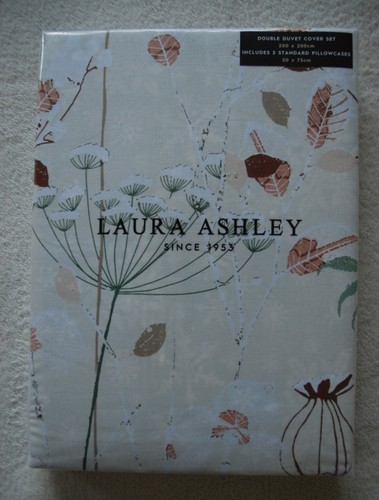 Laura ashley winter floral - laura,