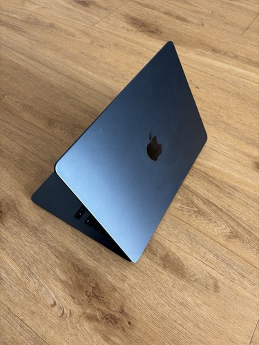 Apple macbook air m3 - apple,