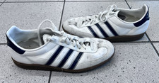 Vintage adidas universal
