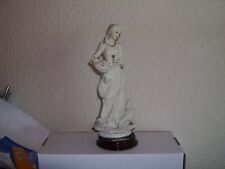 G. Armani Figur Mädchen mit Hühnern Capodimonte Florence Shipping Worldwide