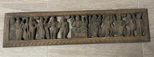 Großes holzrelief mit - großes,