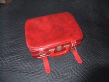 KOFFER .. kleiner roter