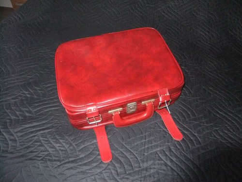 Koffer kleiner roter - ..,