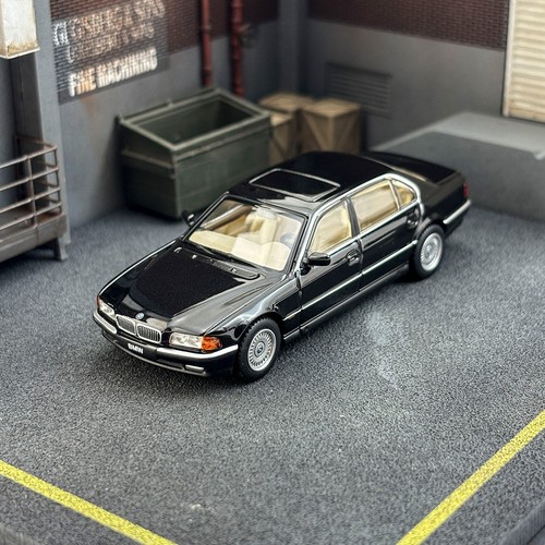Bmw 750il e38 7er - 1:64,