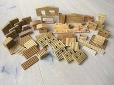 Konvolut Indianer Spielzeug 49 Teile Holz Dorf Fort