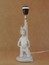 VINTAGE LAMPENFUß TISCHLAMPE  KINDER LAMPE PORZELLAN JUNGE  FIGUR ( LLADRO ? )