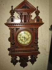 Wanduhr Freischwinger