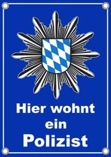 Hier wohnt ein Polizist- 365