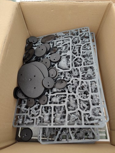 Warhammer 40k armageddon box - 40k,