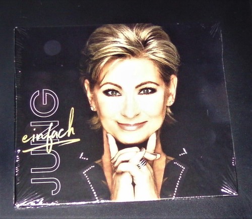 Claudia jung einfach im - claudia,