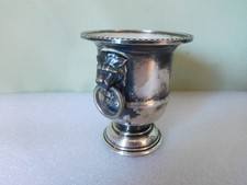 Amphore Viners Of Sheffield versilberte Mini Vase mit Löwengriffe Löwenkopf