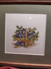 Stickbild Kreuzstich fertig gestickt Obstkorb Pflaumen