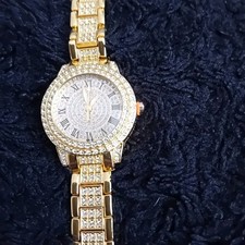 Uhr Damen Sehr Feine Steine