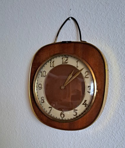 Alte wanduhr ddr - 50-60,