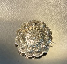 Antike florale Brosche Bronze