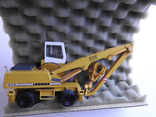 Liebherr mobilbagger a932 - liebherr,